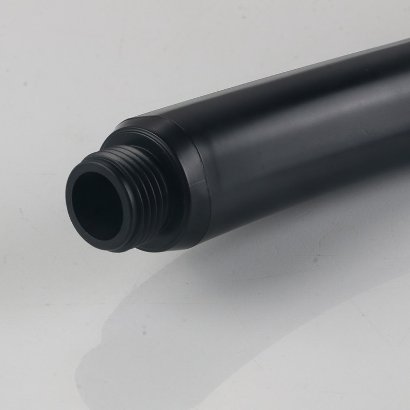 Japanse zwarte douche met zwenkkop